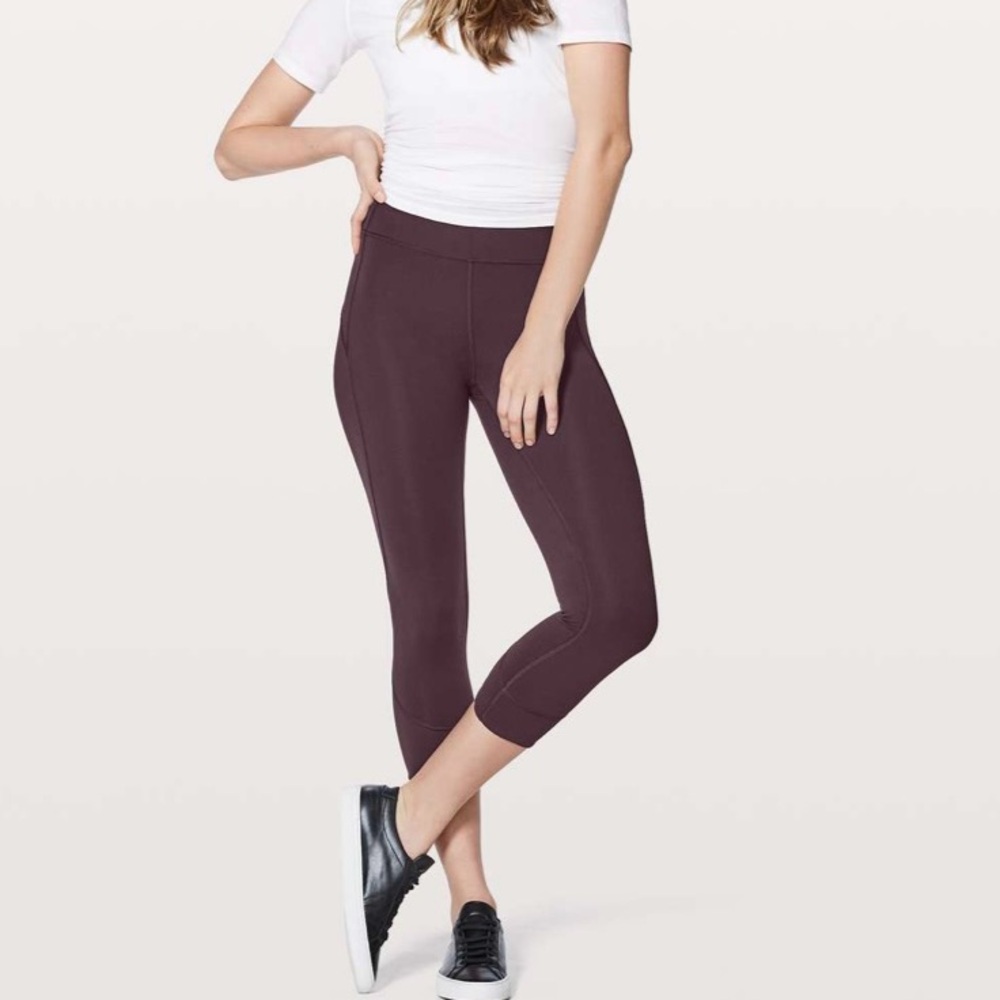 Lululemon In Movement Leggings 19” Crop